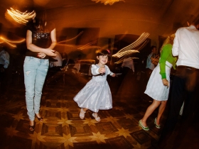 12-06-02-wedding-laurarobin-584